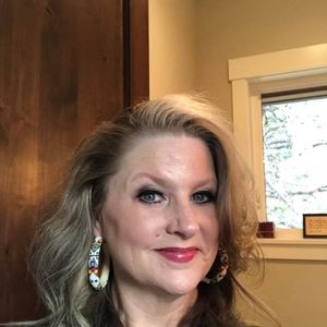 Meet your Posher, Tonya